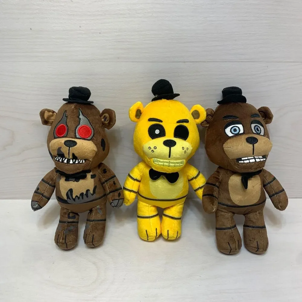 Lot x 3 Five Nights At‎ Freddy's 10 years 8